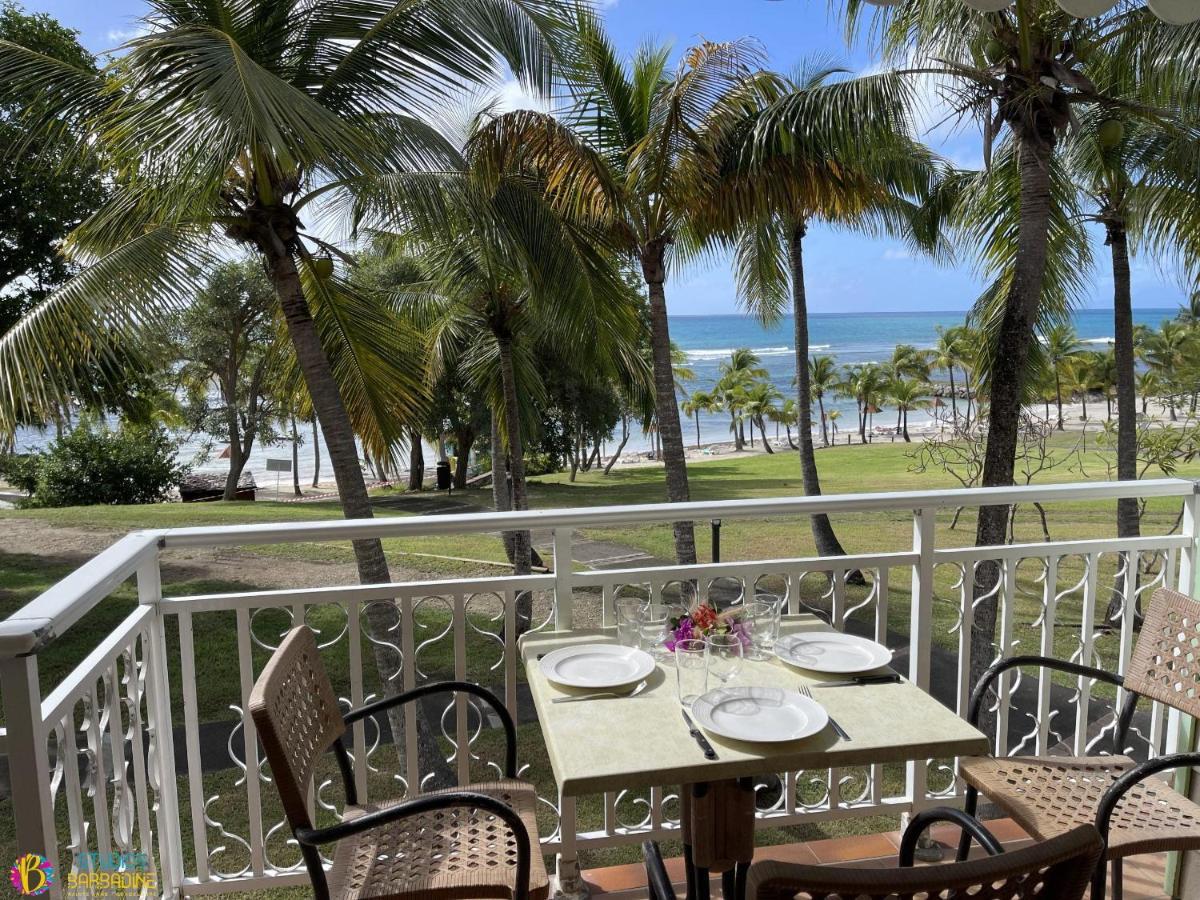 Anne: Beachfront Retreat With Ocean Views * Sainte-Anne (Grande-Terre)
